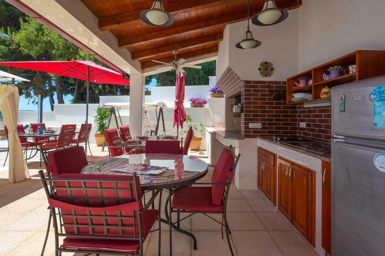 Gem Of The Sea Luxury Beach Apartment With Brand New Heating Infinity Pool Trogir Buitenkant foto
